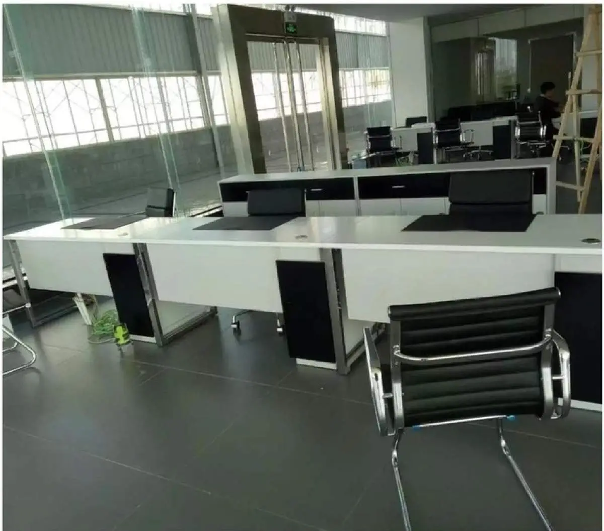 Banking furniture product 189